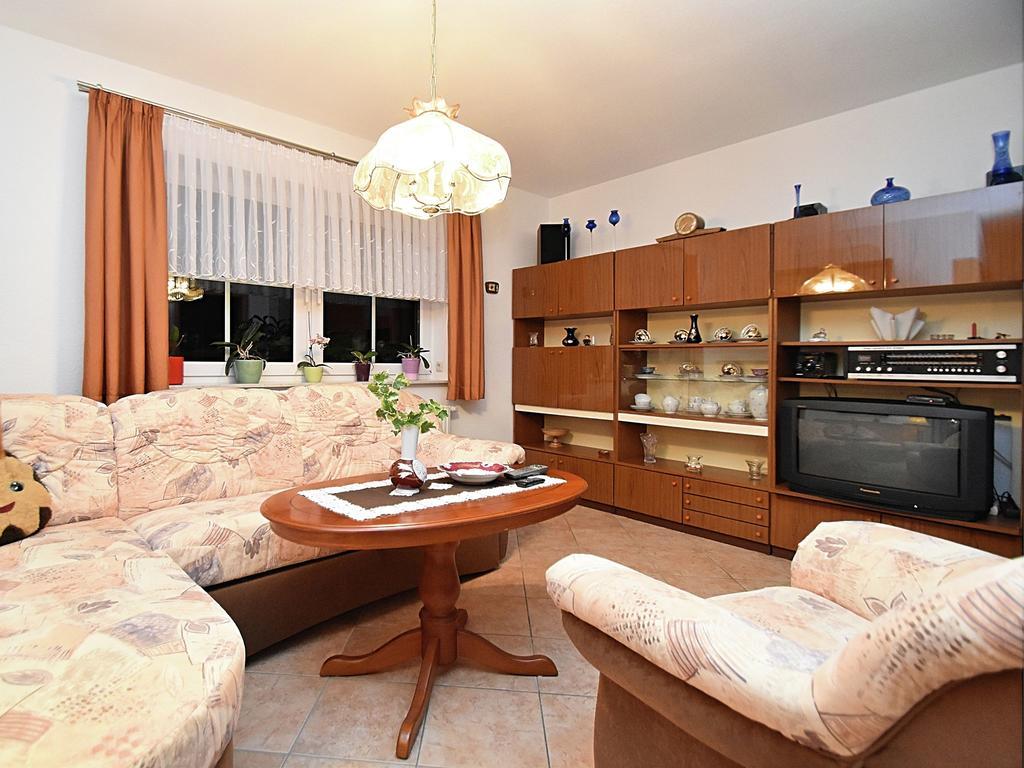 Oelsnitz  Apartment With Views Of The Ore Mountains מראה חיצוני תמונה